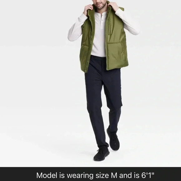 Medium Puffer Vest Men’s All in Motion Green - Picture 3 of 7
